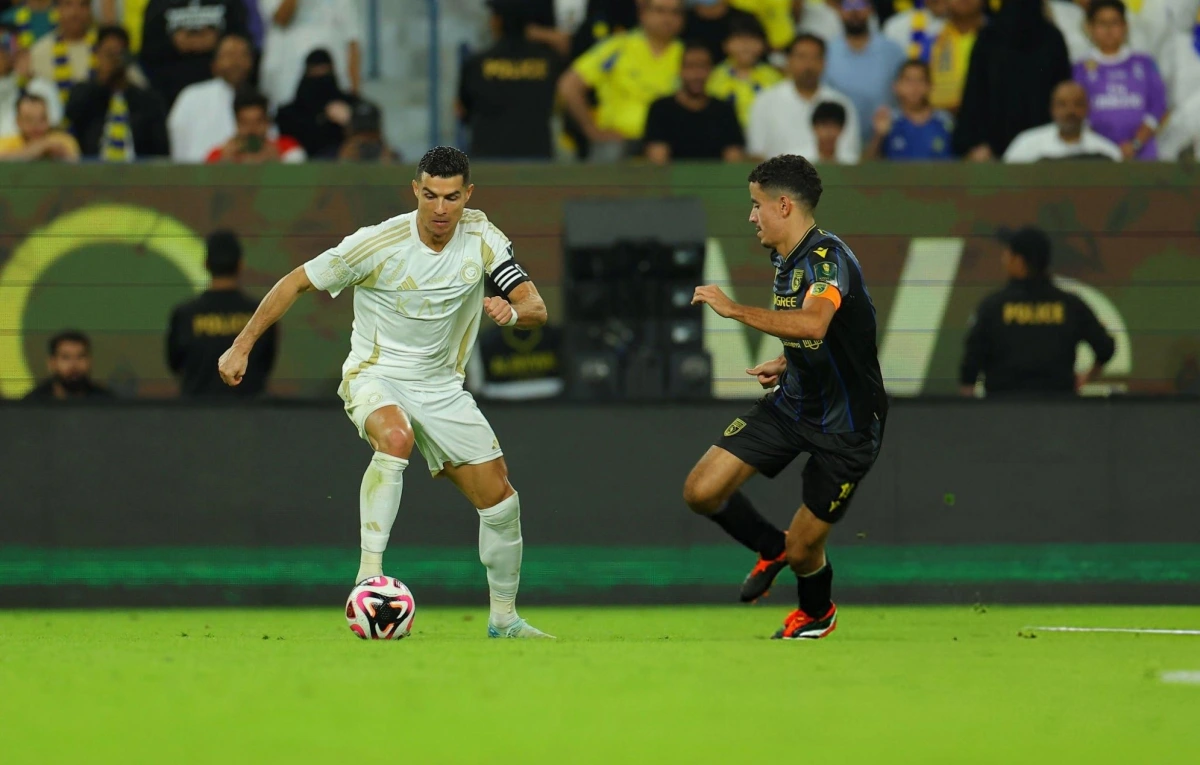 Ronaldo sút hỏng phạt đền, ''đá bay'' cơ hội vô địch cùng Al Nassr